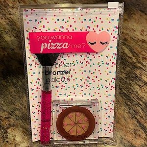 NWT❗️LuLu Girls shimmer bronzer palette